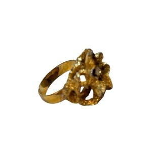 Vintage Gold Flower Ring
